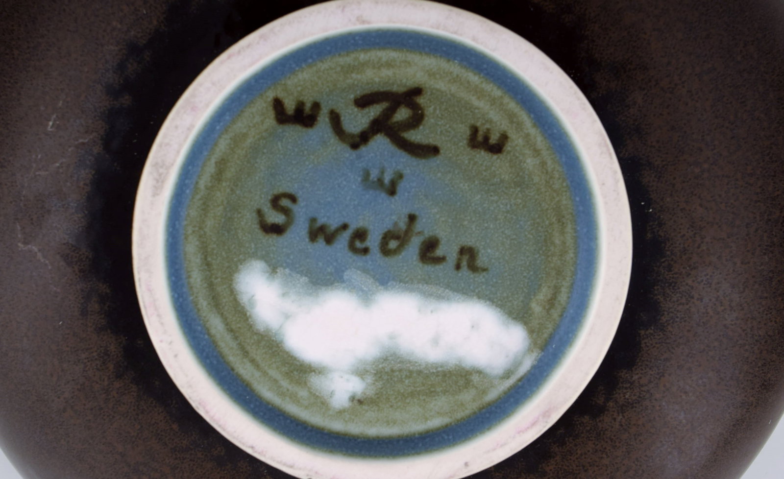 Round Rorstrand bowl in glazed ceramics. Beautiful glaze in brown shades. Mid-20th century. - 6