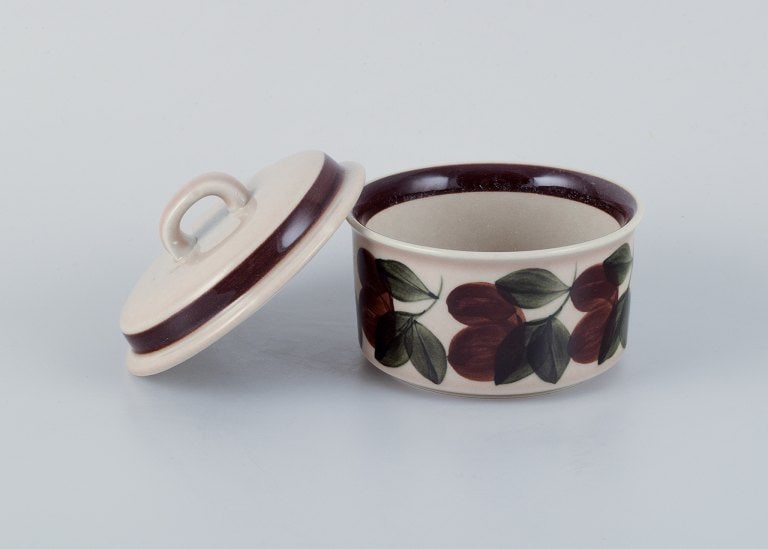 Arabia, Finland, Retro "Raija" sugar bowl and creamer. - 4
