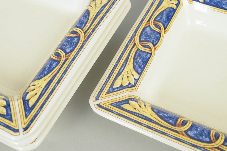 Tiffany Boutique, italy. Set of four square ceramic dinner plates with a wide border in blue, yellow - 3