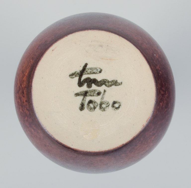 ingrid and Erich Triller, Sweden. Unique ceramic vase decorated with brown-toned glaze. - 5