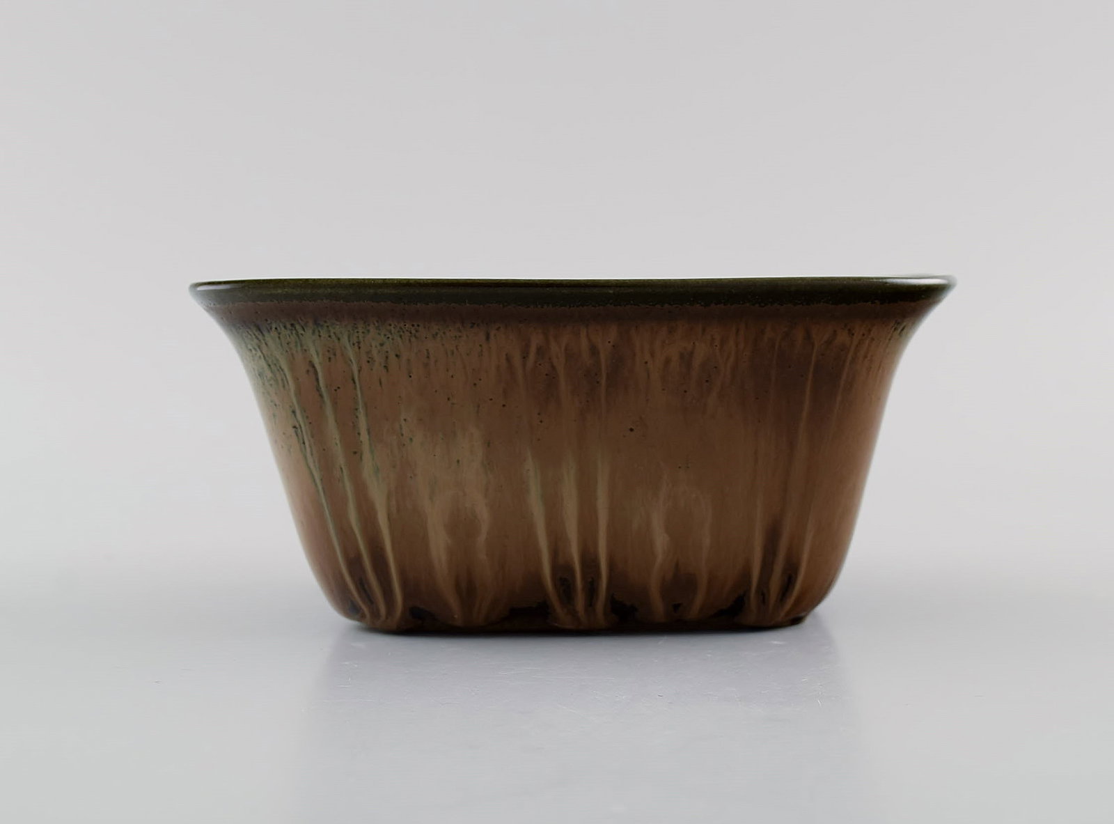 Gunnar Nylund (1904-1997) for Rorstrand. Bowl in glazed ceramics. Beautiful glaze in earth tones. - 2