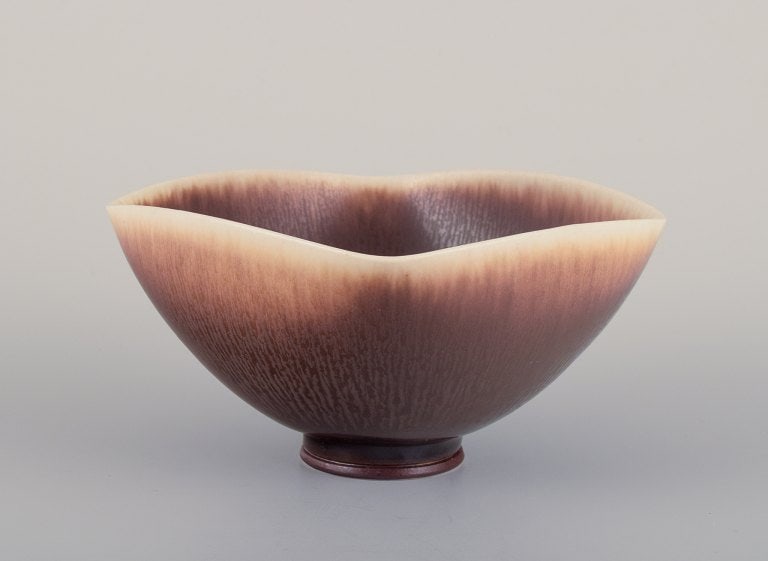 Berndt Friberg for Gustavsberg, Sweden. Unique Studiohand ceramic bowl with brown-toned glaze. - 3