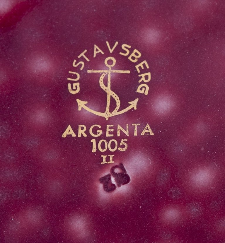 Wilhelm Kage for Gustavsberg, Sweden. A pair of 'Argenta' ceramic dishes with rare bordeaux glaze. - 8