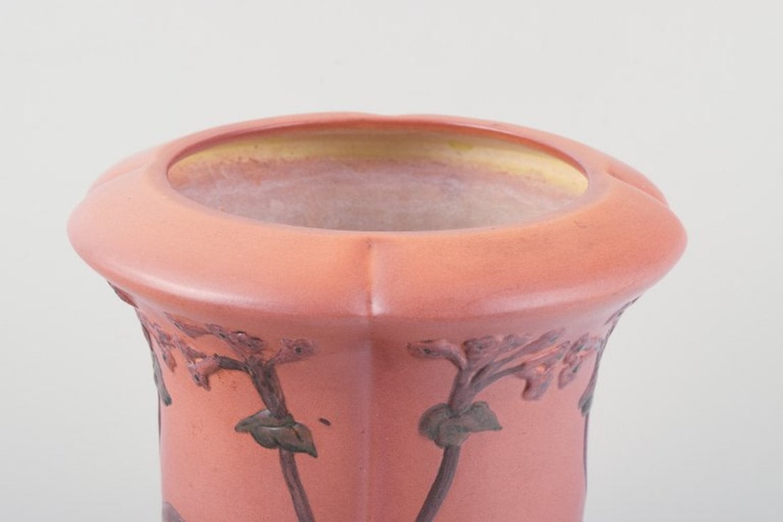 Ipsens, Denmark. Ceramic vase with floral motifs in orange and green glaze. 1920s/1930s. - 3