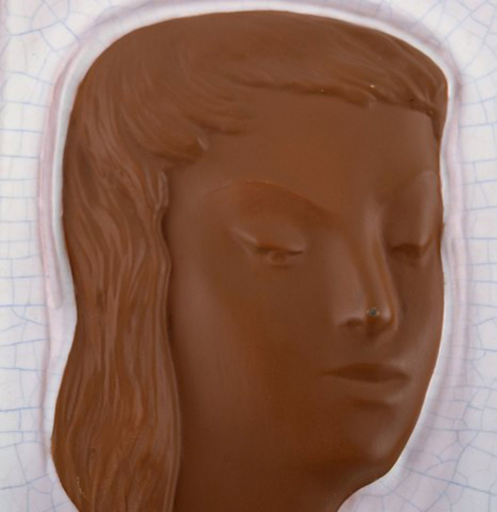 Goldscheider art deco relief in glazed ceramics with woman's face. Austria, 1950's. - 2