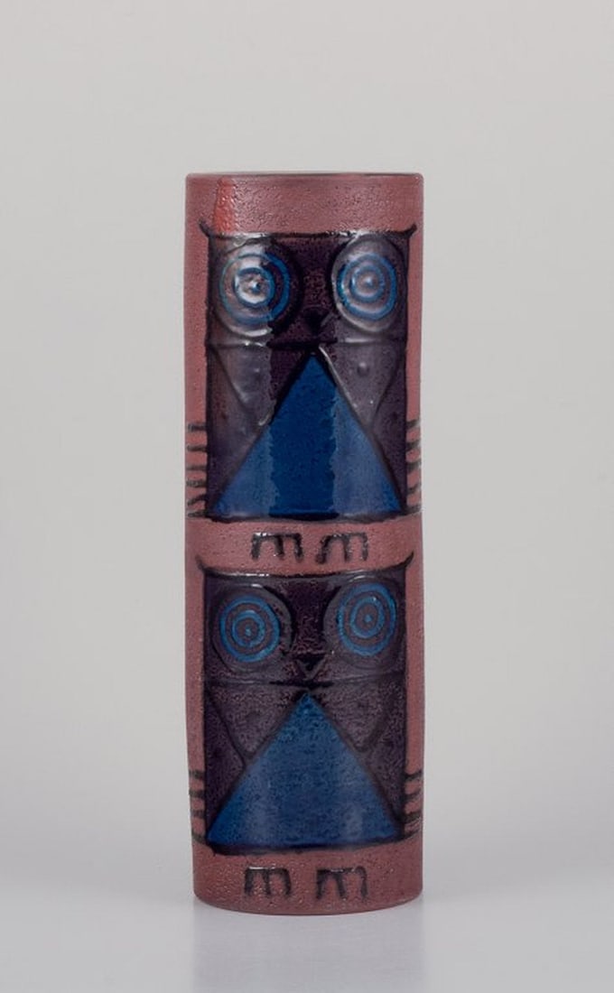 Inger Persson for Rorstrand Atelje, Sweden. Large unique ceramic vase. Cylinder-shaped. Decorated: Inger Persson (1936-2021) for Rorstrand Atelje, Sweden. Large unique ceramic vase. Cylinder-shaped. Decorated with owls. 1970s. Marked. in perfect condition, with a very minor chip at the bottom of th