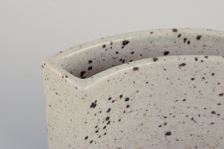 Per Linnemann-Schmidt (1912-1999) for Palshus, Denmark. Three rare ceramic vases. Glaze in earthy - 6