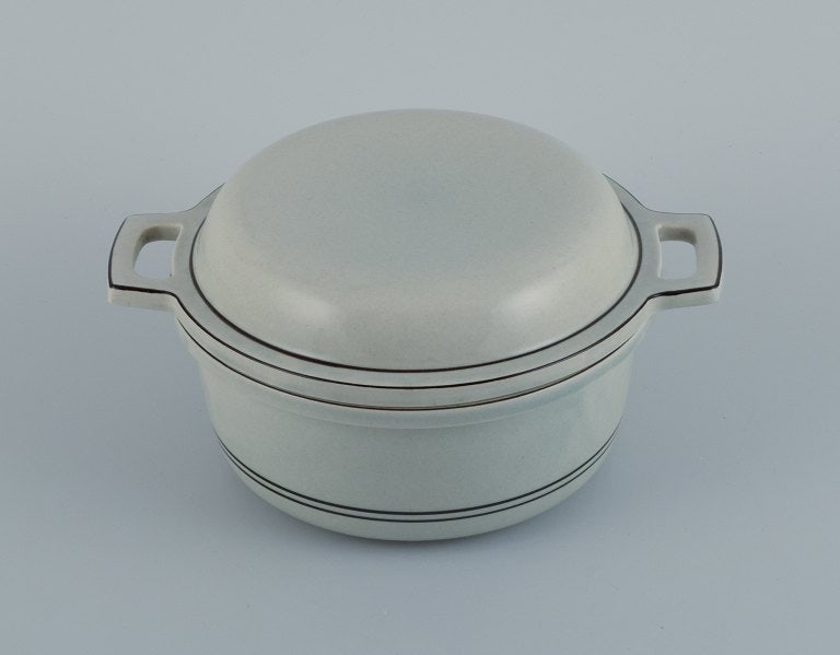 Jens Harald Quistgaard for Bing & Grondahl, Colombia lidded tureen. (1 of 5)