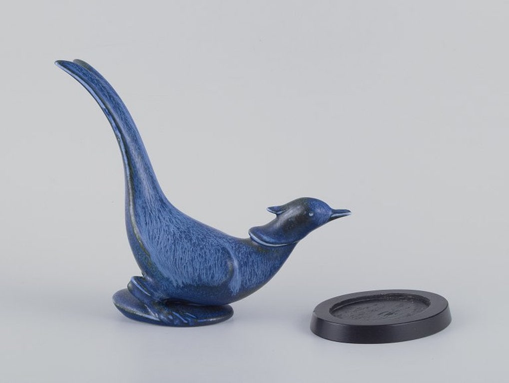 Gunnar Nylund for Rorstrand, Sweden. Ceramic figurine in the shape of a bird. Mid-20th century. - 3