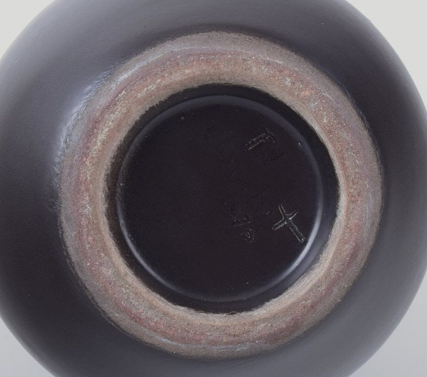 Pol Chambost, French ceramist. Unique ceramic vase with black glaze. 1970. - 7