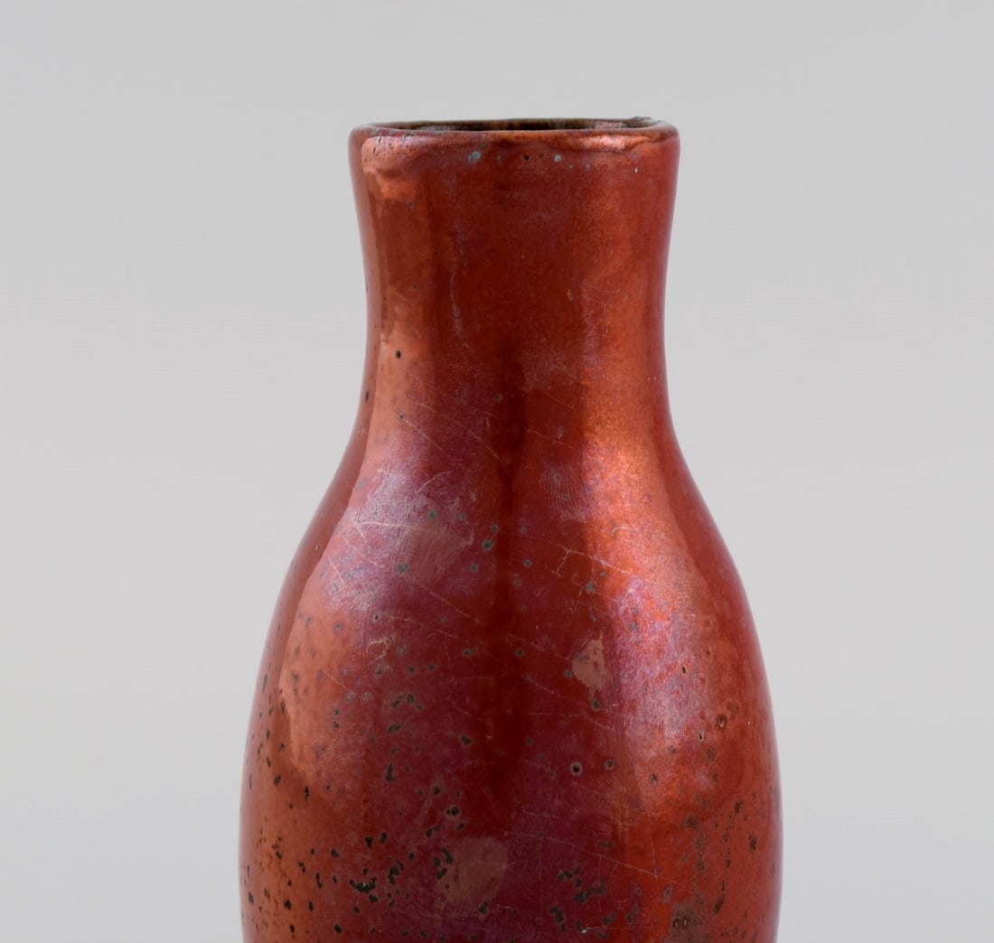 European studio ceramicist. Unique vase in glazed stoneware. Beautiful metallic glaze in shades of - 5