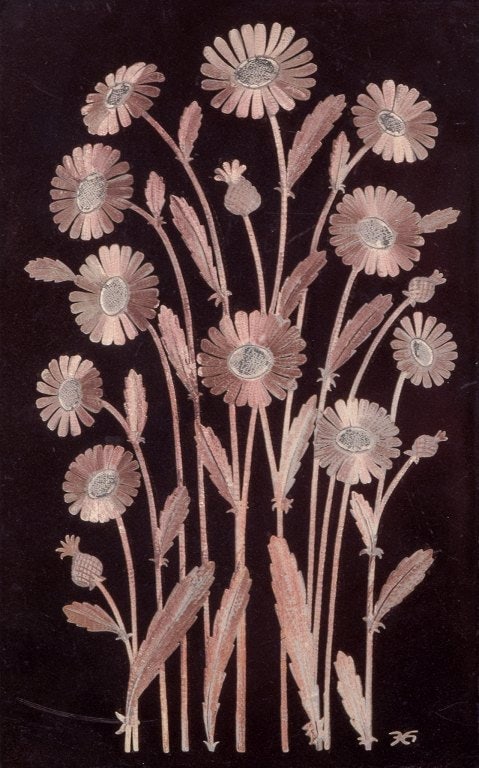 Heinz Erret for Gustavsberg, Sweden. Large ceramic relief. Floral motif decorated in silver. Flower: Heinz Erret for Gustavsberg, Sweden. Large ceramic relief. Floral motif decorated in silver. Flower "Prastkrage" (Daisy). From the 1970s. With hanging attachment on the back. Marked. in perfect condit