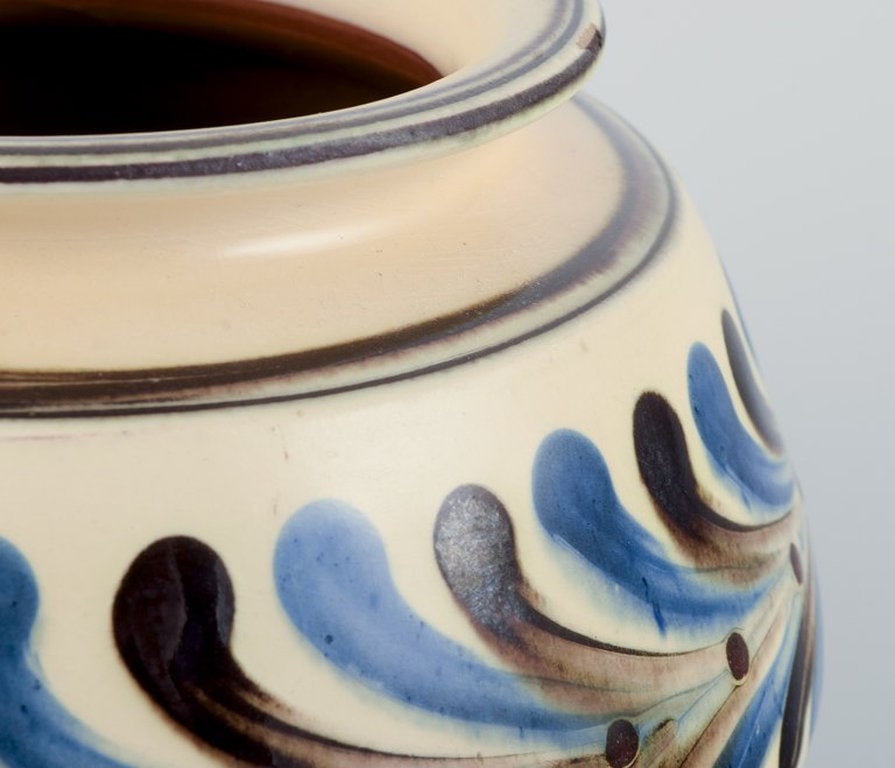 Kahler, Denmark. Ceramic vase. Cow horn technique. Circa 1930s. - 4