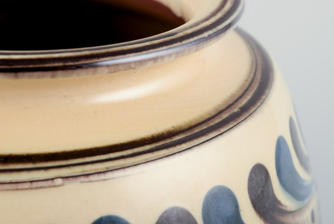 Kahler, Denmark. Ceramic vase. Cow horn technique. Circa 1930s. - 7