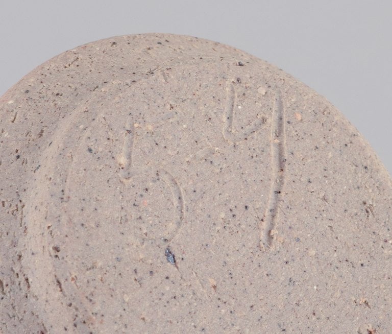 Mogens Nielsen, Nysted / Stouby Keramik, and others. Three pieces of handmade ceramic in shades of - 5