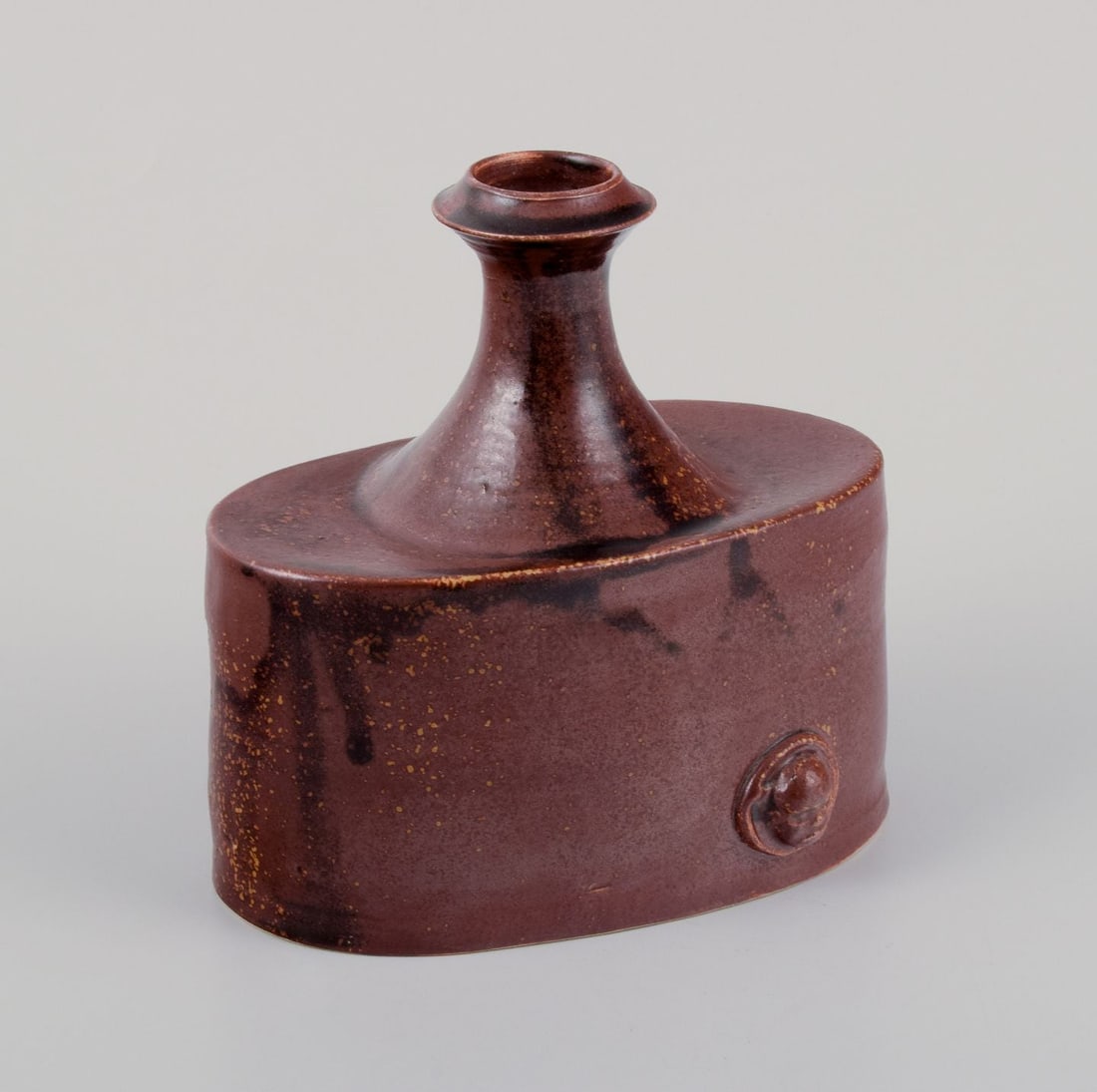 Rolf Fagerberg, Swedish ceramicist. Ceramic vase with glaze in shades of brown. Late 20th C. - 2