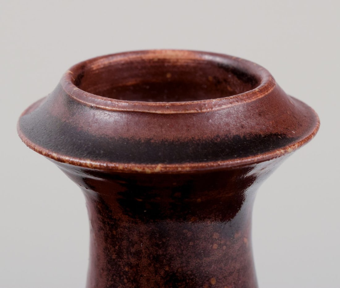 Rolf Fagerberg, Swedish ceramicist. Ceramic vase with glaze in shades of brown. Late 20th C. - 5