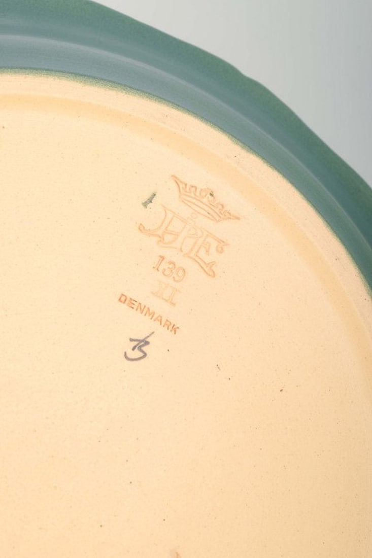 Ipsens Enke, Denmark. Large ceramic wall plaque/decorative dish with relief decoration of fish and - 5
