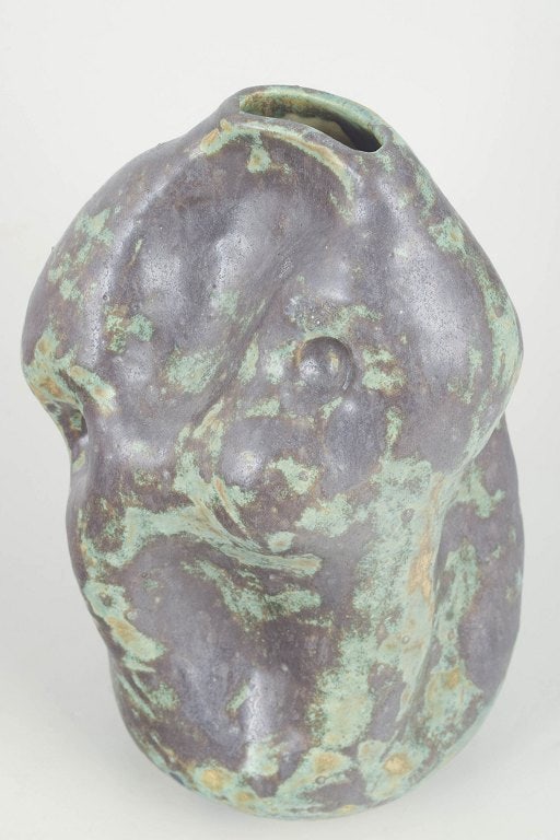 Christina Muff, Danish contemporary ceramicist (b. 1971). Large hand modeled, organic shaped, vessel - 2