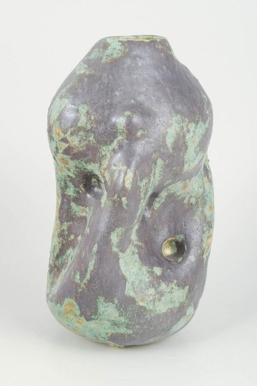 Christina Muff, Danish contemporary ceramicist (b. 1971). Large hand modeled, organic shaped, vessel - 3