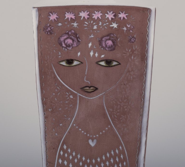 Mari Simmulson for Upsala Ekeby, Sweden. Ceramic vase in a square shape. Features floral and female - 6