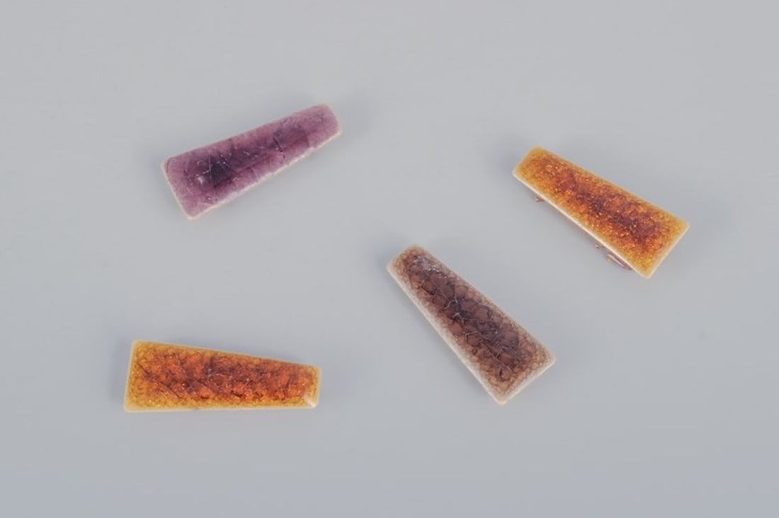 Ole Bjorn Kruger, Danish sculptor and ceramicist. Ten unique brooches in glazed stoneware in various - 2