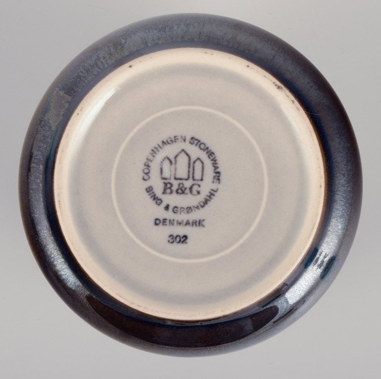 Bing & Grondahl. Four sets of Tema coffee cups with matching saucers and a sugar bowl in stoneware. - 8