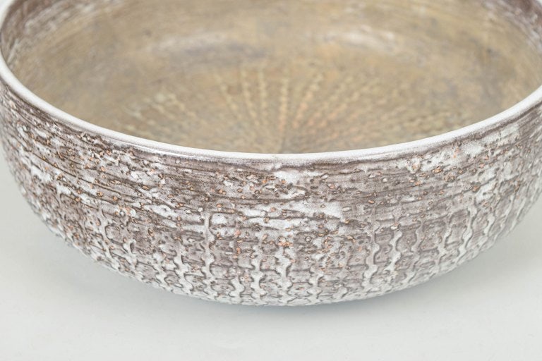 Mari Simmulson for Upsala Ekeby, Sweden. Round ceramic bowl with organic relief and silver-toned - 3