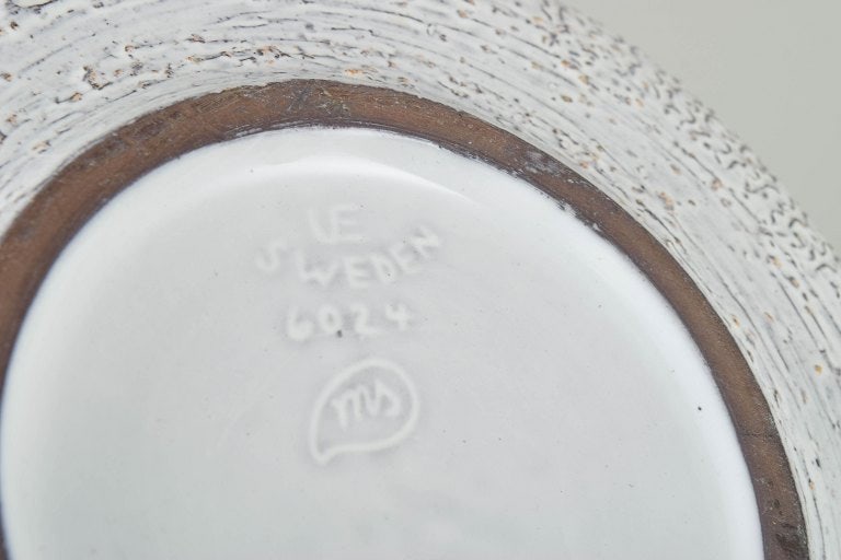 Mari Simmulson for Upsala Ekeby, Sweden. Round ceramic bowl with organic relief and silver-toned - 4