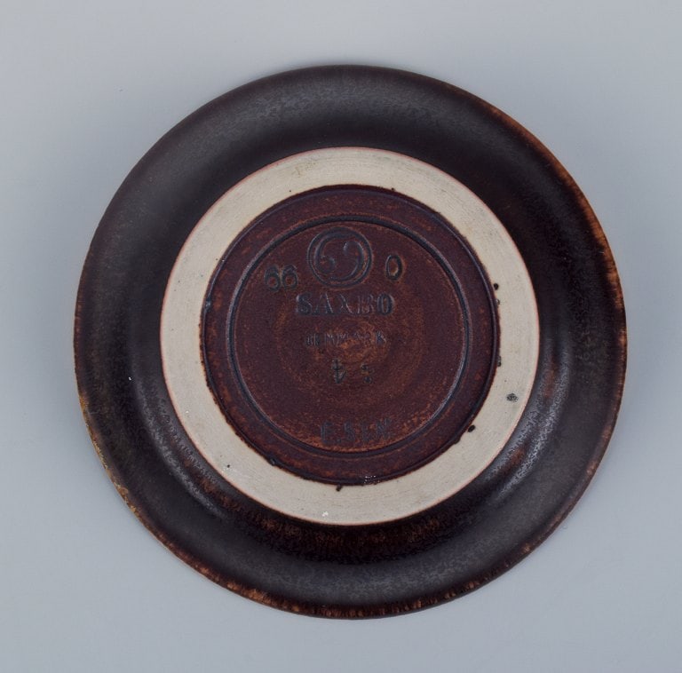 Eva Staehr Nielsen for Saxbo, small ceramic bowl with glaze in brown tones. - 5