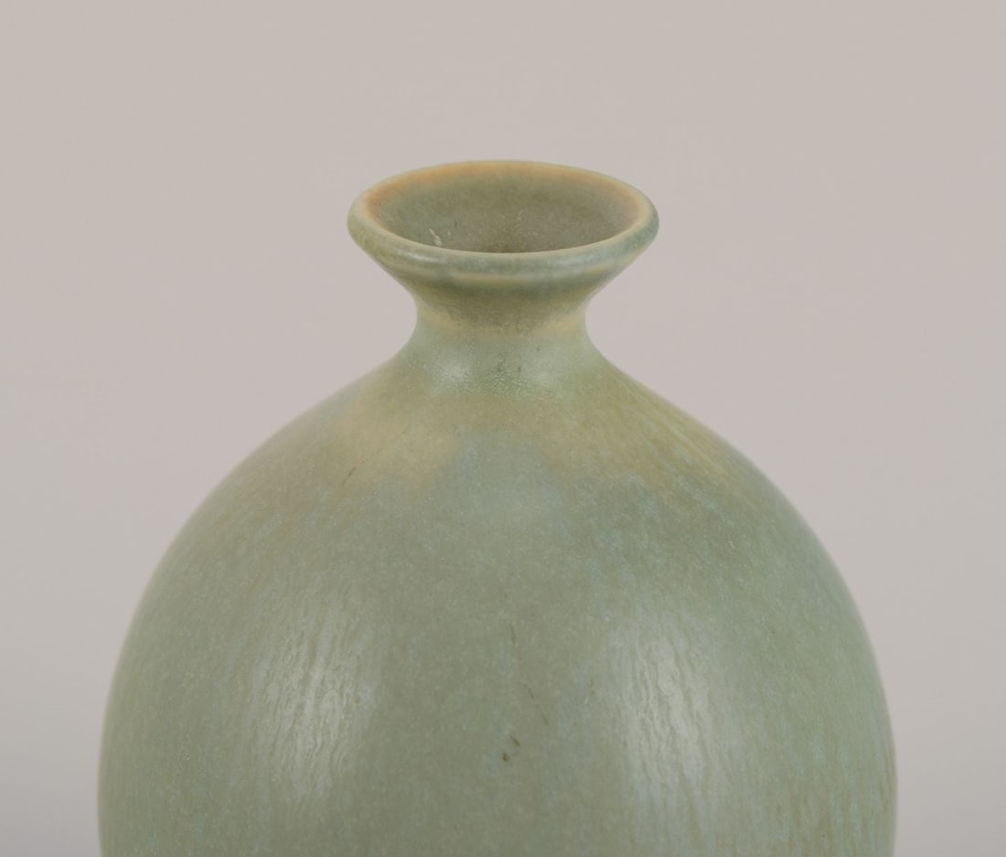 Berndt Friberg for Gustavsberg Studio. Miniature vase in glazed ceramic. Mid-20th C. - 4