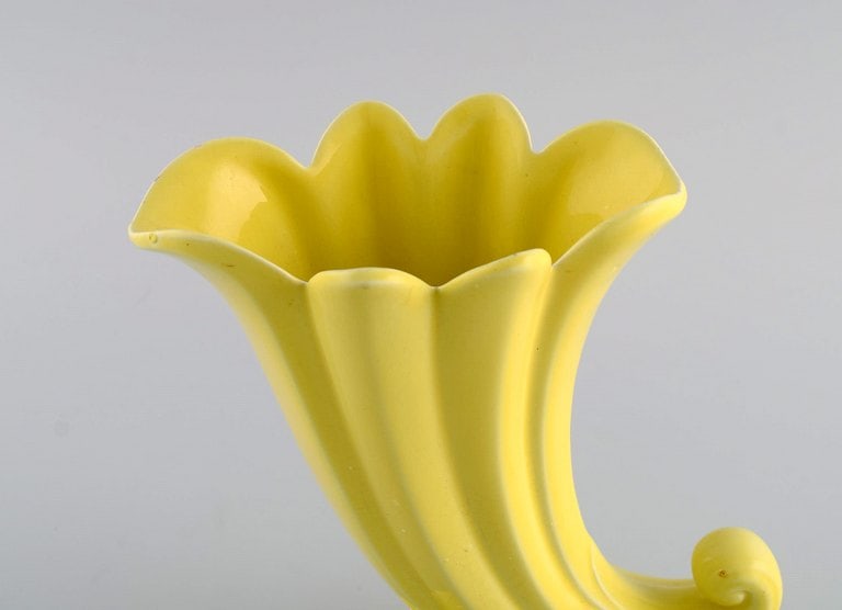 European studio ceramist. Unique vase in glazed ceramics. Beautiful glaze in shades of yellow. Mid - 5