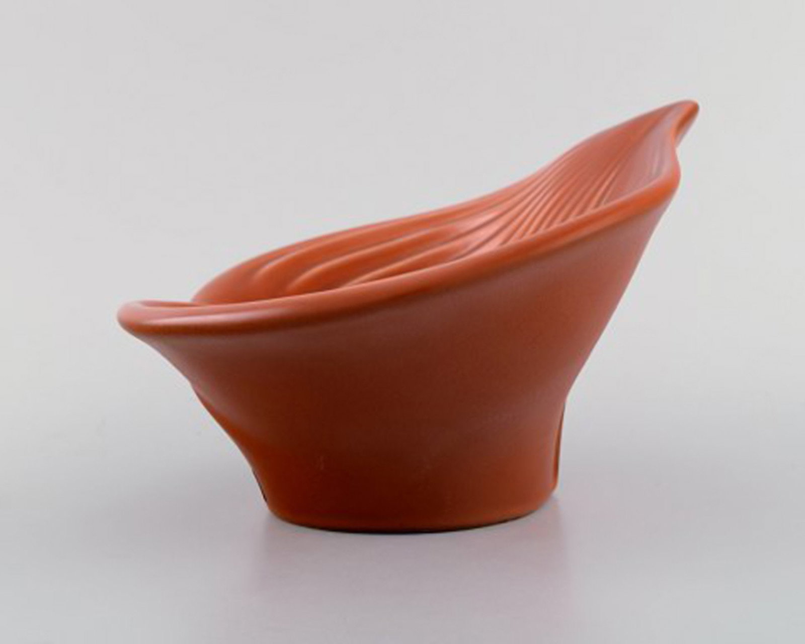 Jie, Sweden. Retro bowl in glazed ceramics. Beautiful glaze in dark orange tones. 1980s. - 3