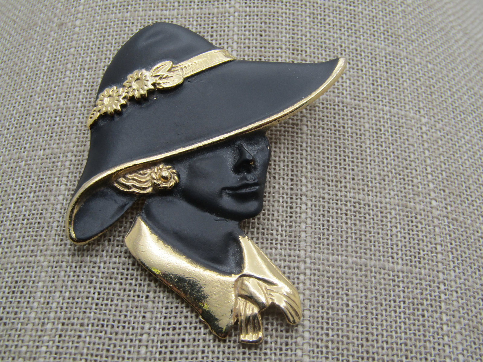Vintage Black Enameled Vogue Brooch, 1980's, Woman in Hat - 3