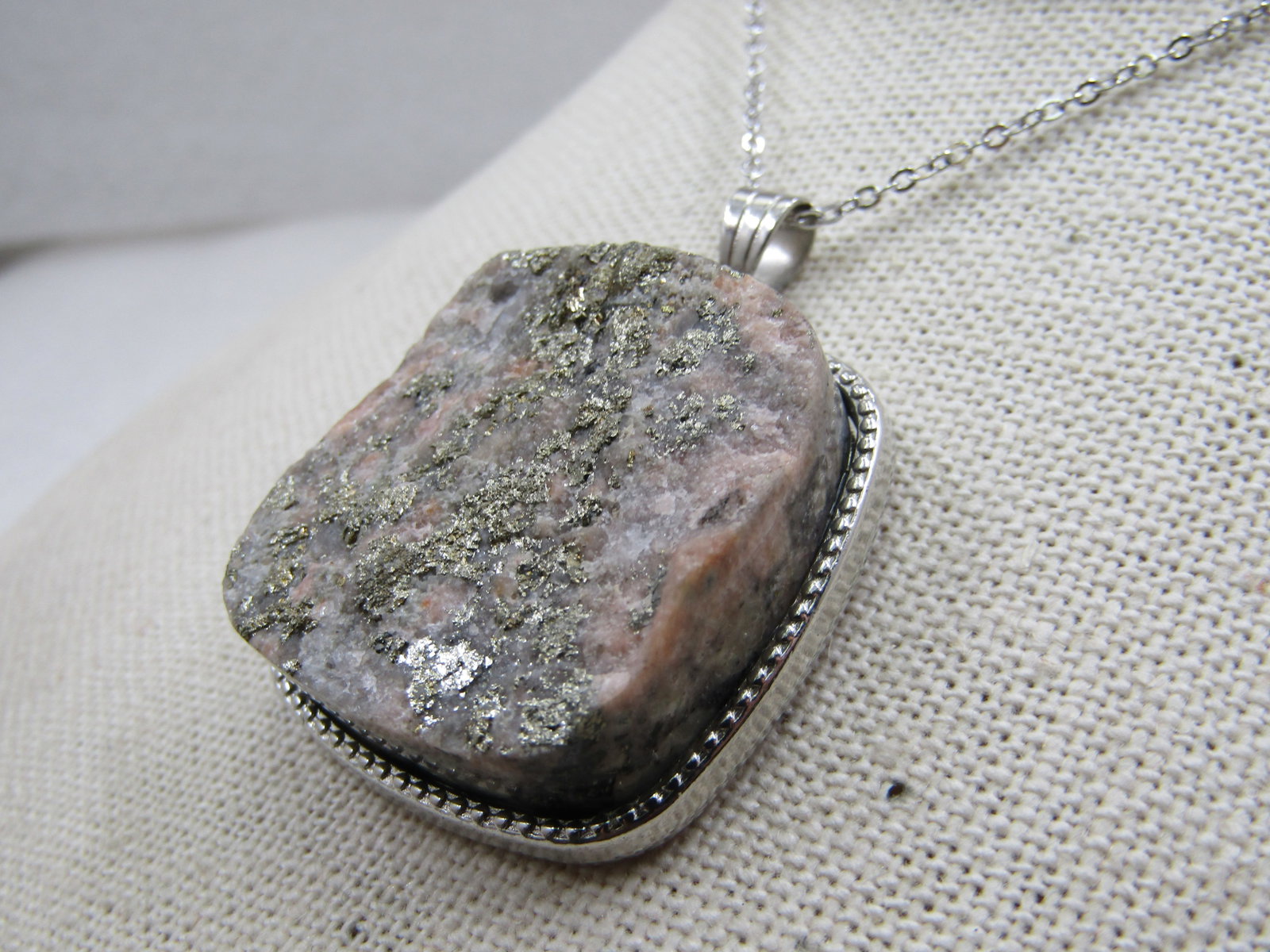 Vintage Drusy Quartz Necklace, 21" Silver Tone Chain - 4