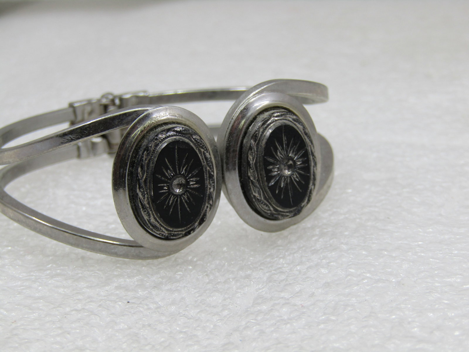 Vintage Top Opening Hinged Cameo Style Cuff Bracelet, 7" - 2