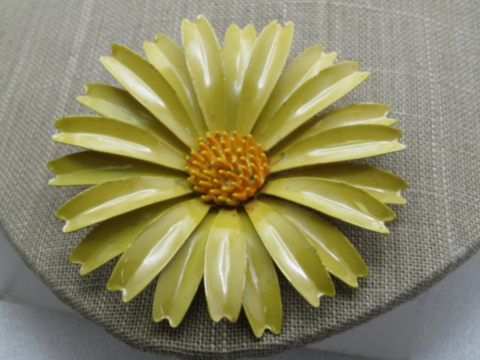 Vintage Yellow Enameled Blossom Brooch, 1960's - 3