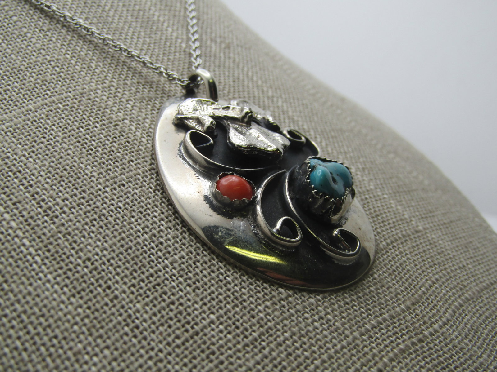 Vintage Southwestern Ram Necklace, Turquoise & Coral Colored Stones, 18", Unisex, 1970's-1980's - 3
