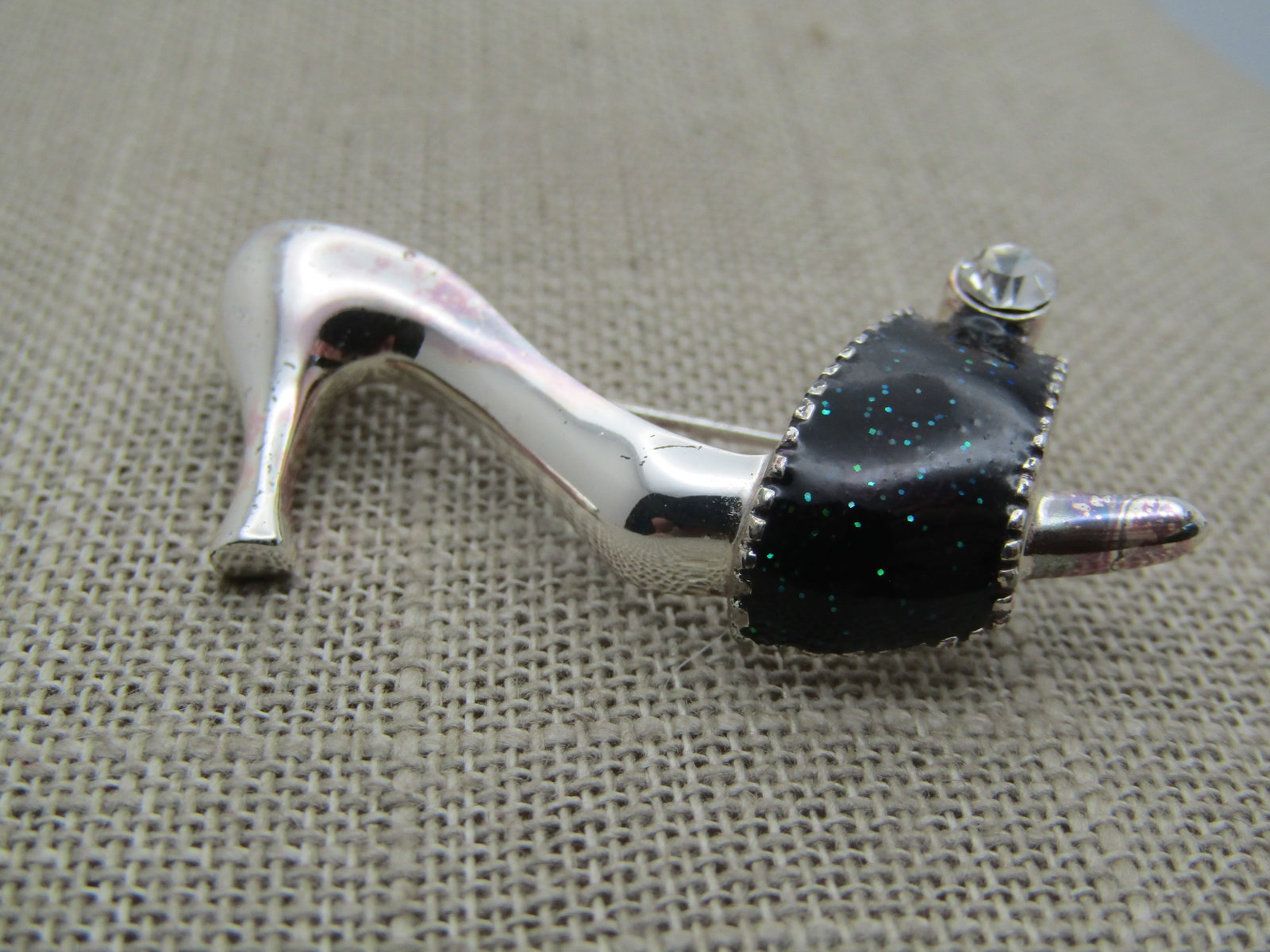 Enameled High Heel Shoe with Rhinestone Brooch, 1990's, Signed - 2
