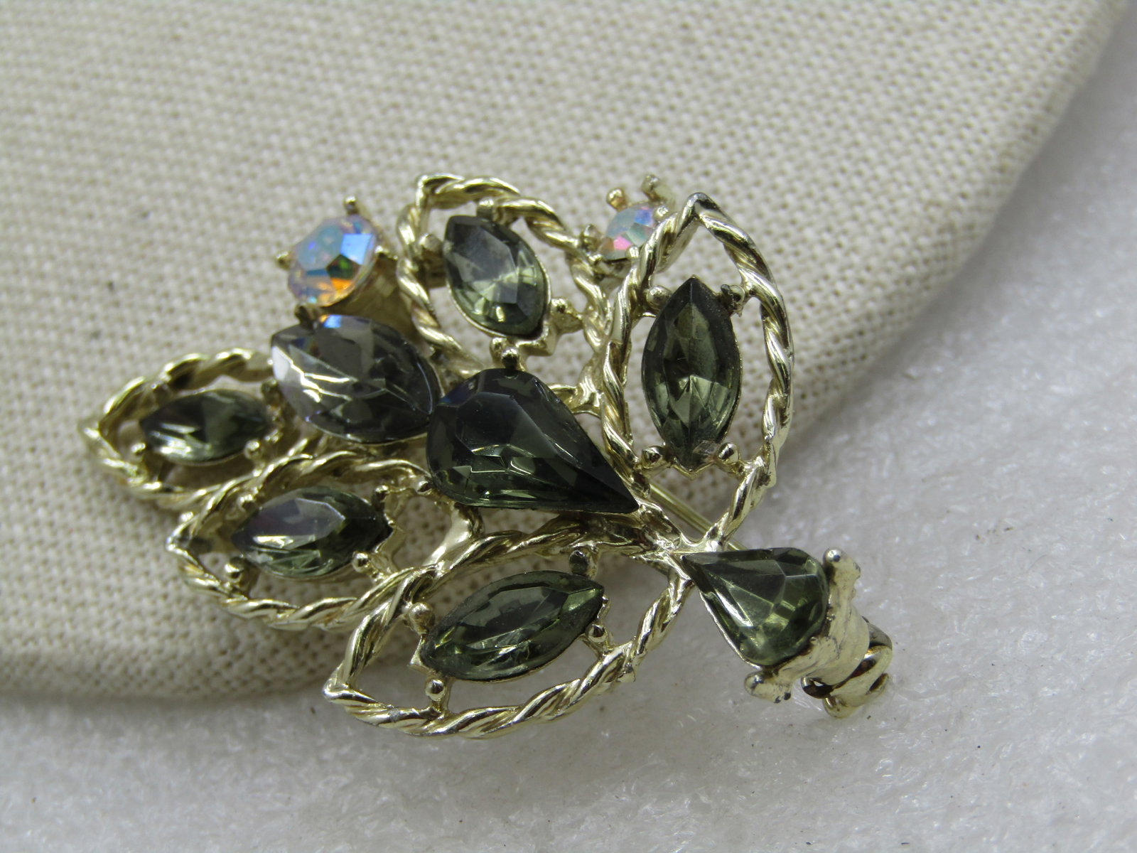 Vintage Mossy Green Rhinestone Leaf Brooch, AB, 1960's - 3