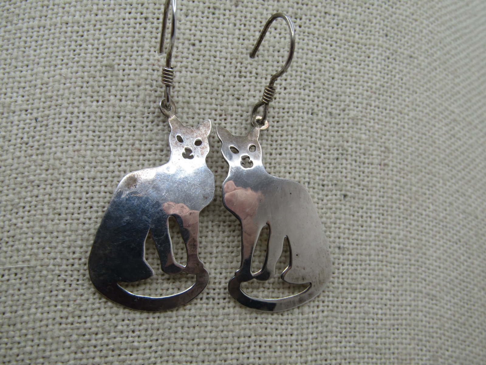 Vintage Sterling Hammered Cat Drop Earrings, Signed Wild Bryde, 1.75" - 4