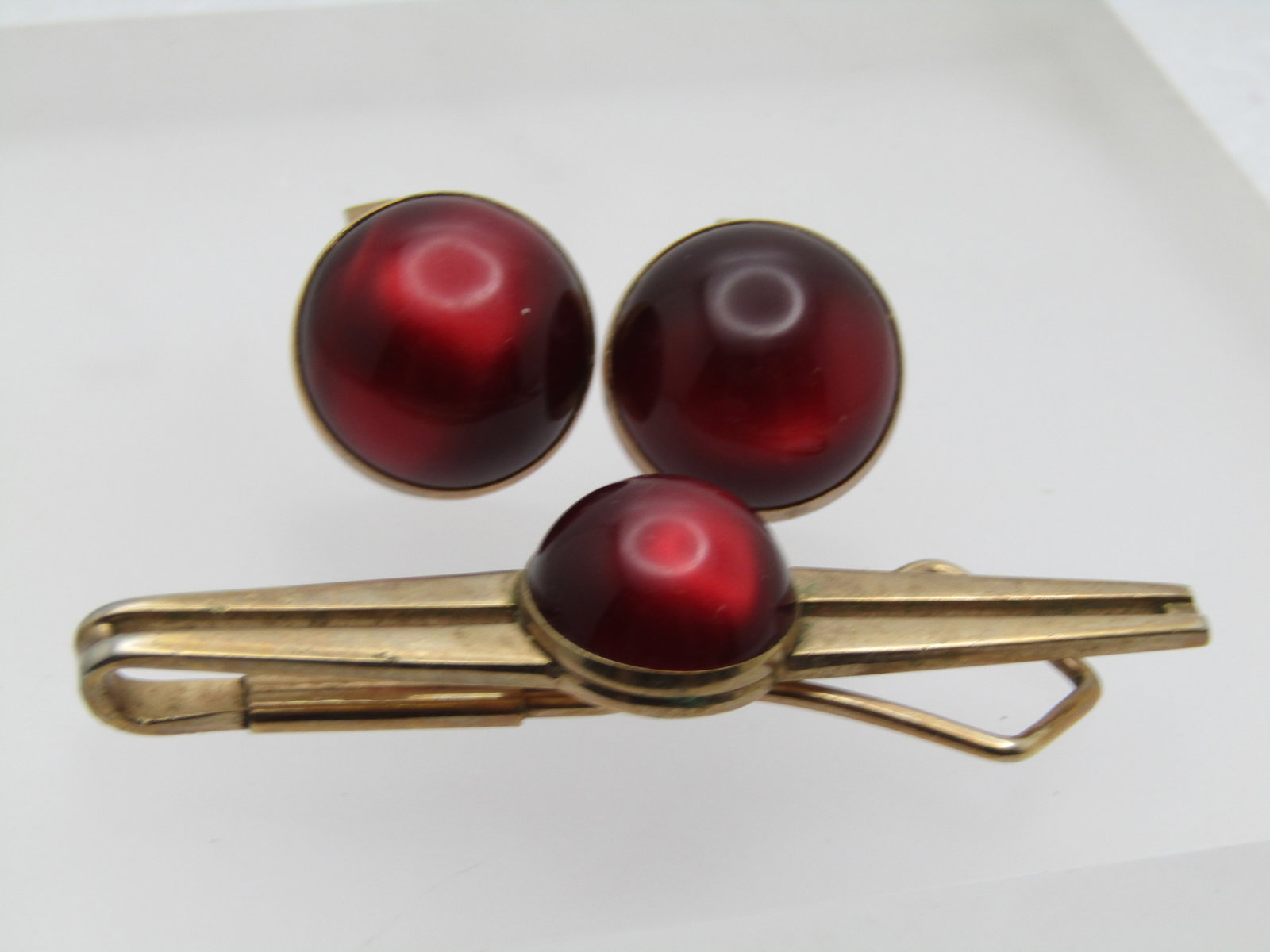 Vintage Swank Red Moonglow Cufflinks Tie Bar Set, 1940's-1950's - 3