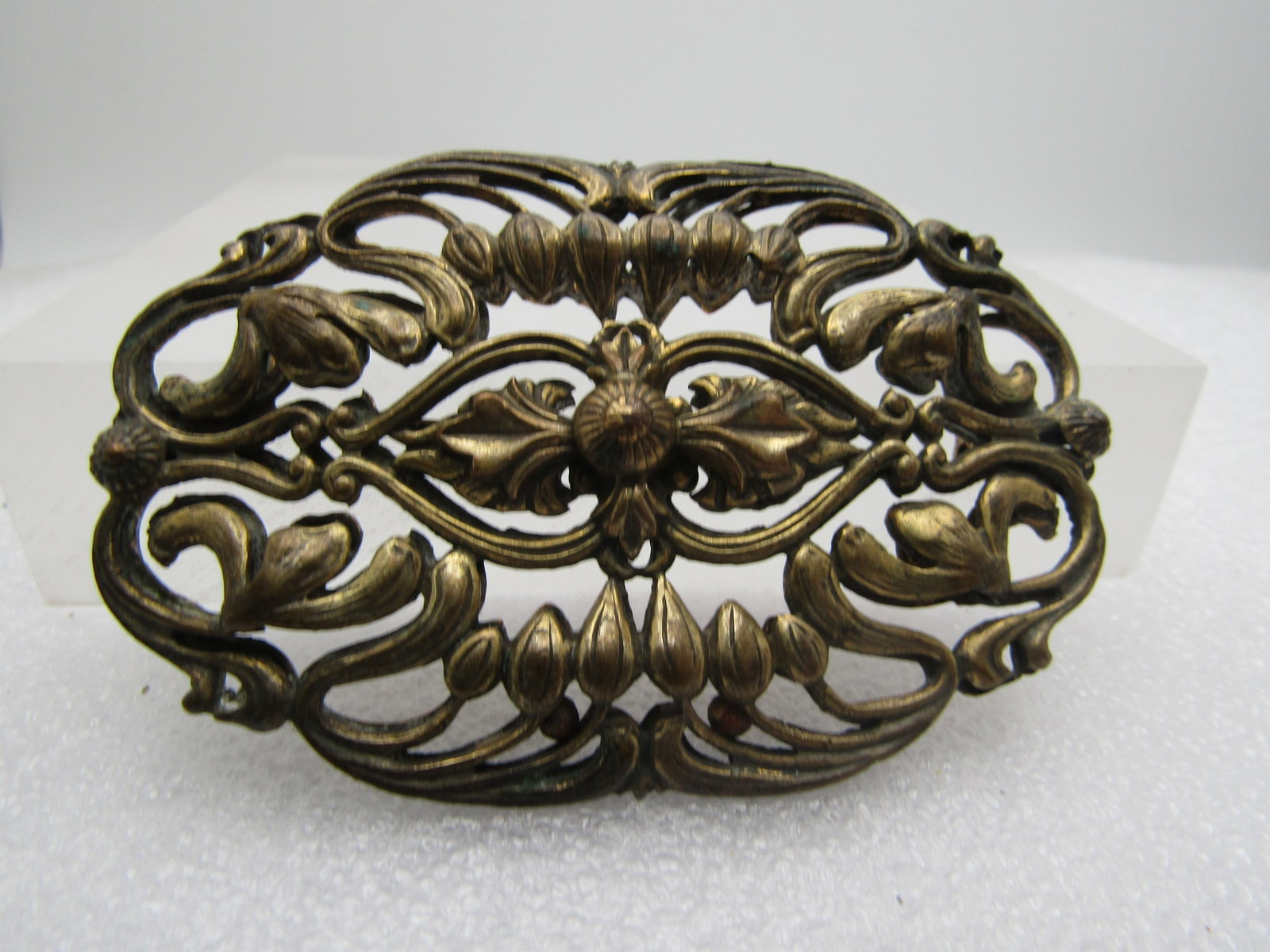 Vintage Brass Leaf & Scrolled Brooch,Front/Back. Large 3", 1930's - 4