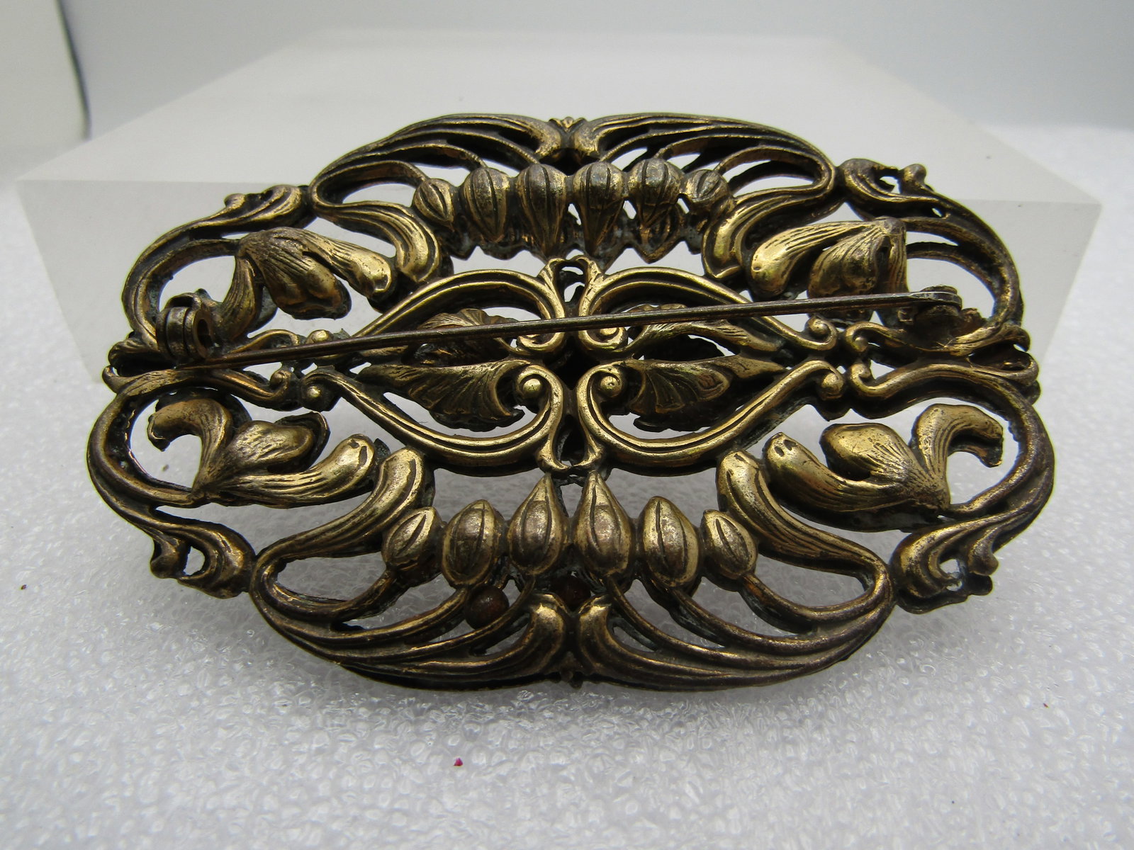 Vintage Brass Leaf & Scrolled Brooch,Front/Back. Large 3", 1930's - 5