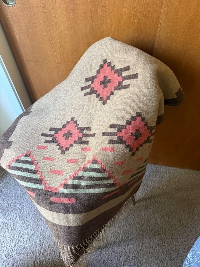 Vintage Southwest Modern Navajo-Style Handwoven Wool Kilim Runner Rug - 2