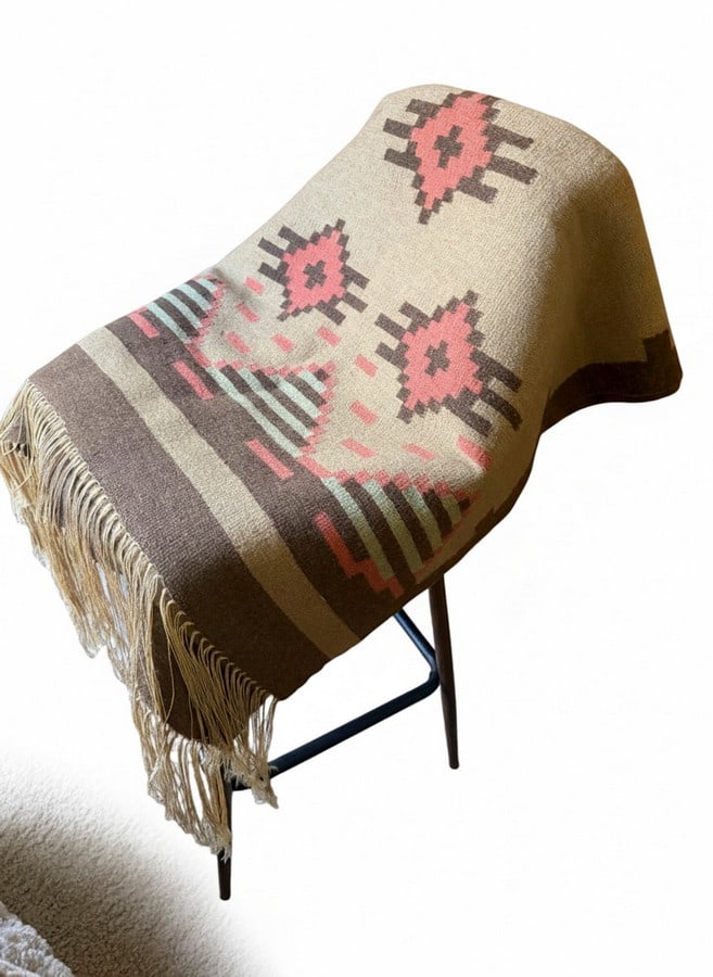 Vintage Southwest Modern Navajo-Style Handwoven Wool Kilim Runner Rug - 4