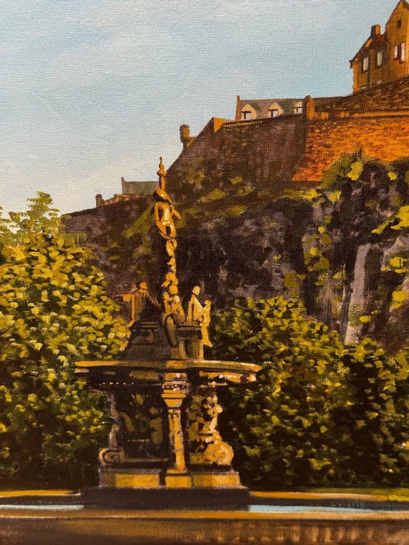 Painting Crown of the Capital at Dawn Edinburgh Castle with the Ross Fountain - 10