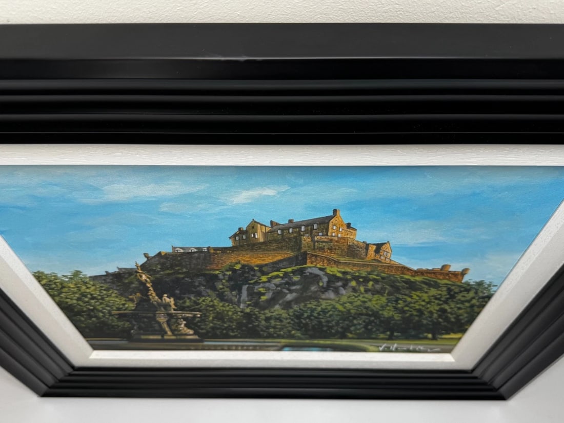 Painting Crown of the Capital at Dawn Edinburgh Castle with the Ross Fountain - 9