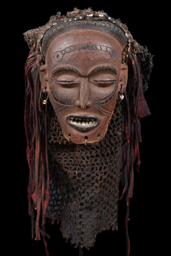 Mwana Pwo Mask – Wood, Rope – Chokwe – DR Congo - 7