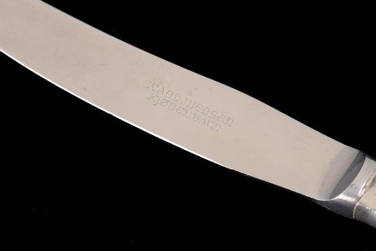 Evald Nielsen, Denmark. Set of four lunch knives in sterling silver and stainless steel. Approx. - 5